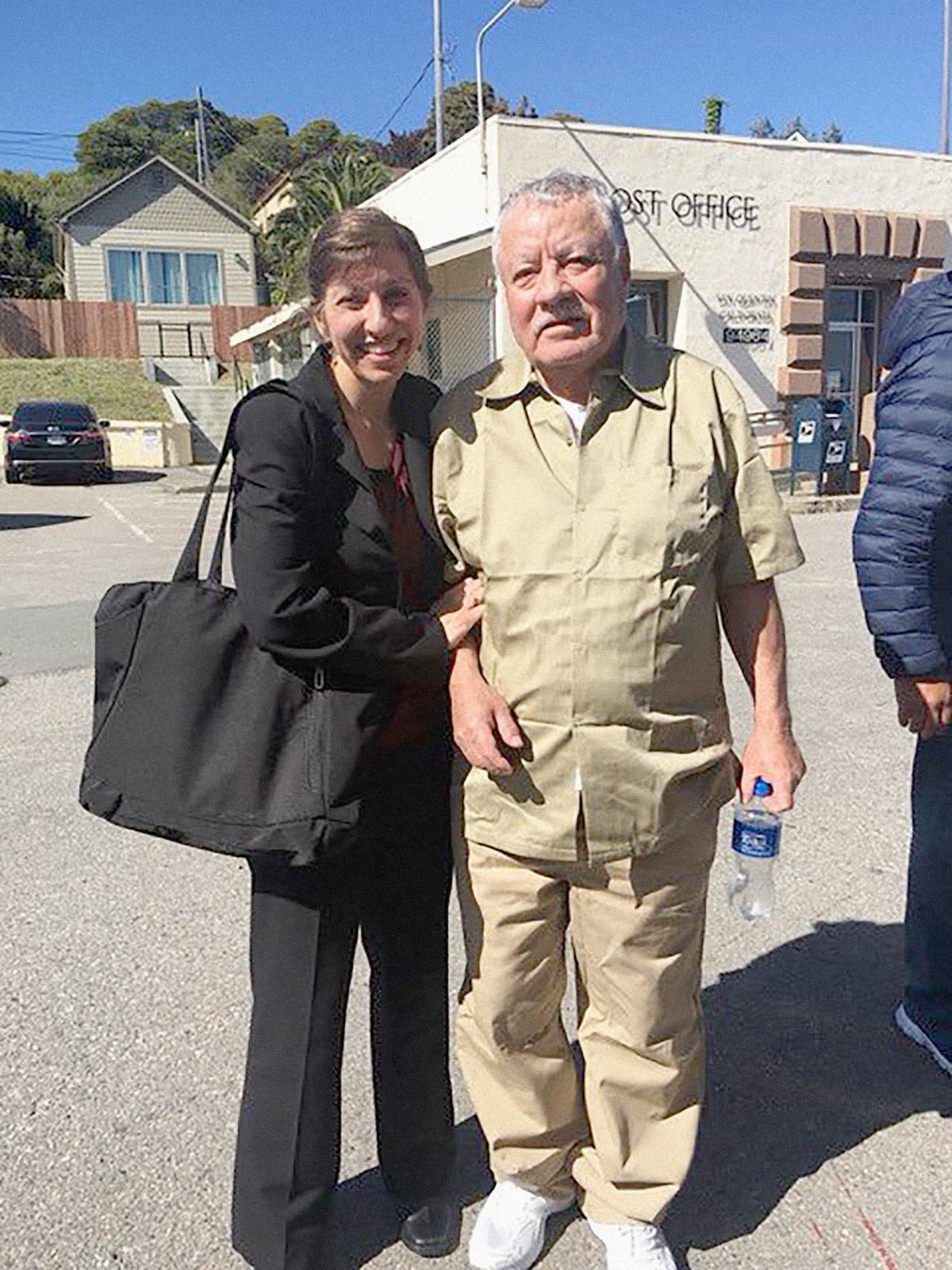 Bordé celebra la libertad de Vicente Benavides, luego de trabajar durante 19 años por demostrar su inocencia, junto al equipo de la agencia estatal Habeas Corpus, en California, antes de mudarse a Wisconsin.