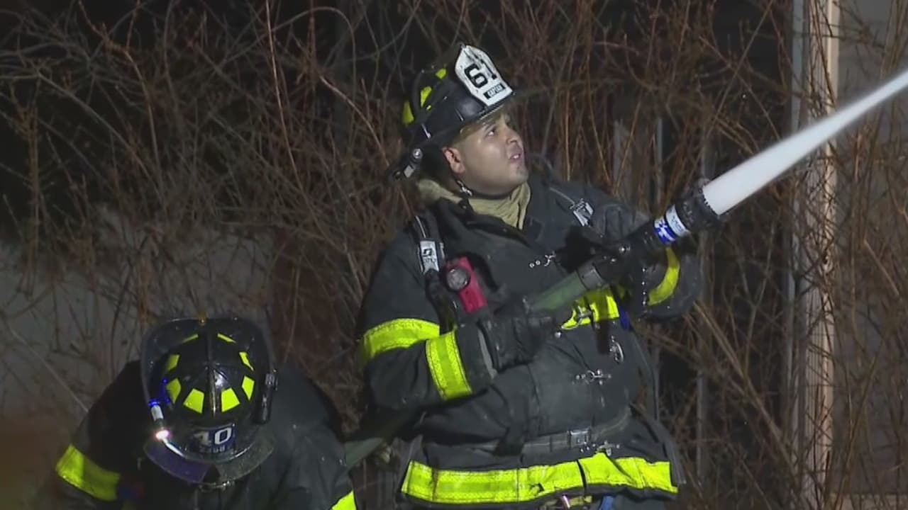 Rescatan a familias hispanas de devastador incendio en Mamaroneck