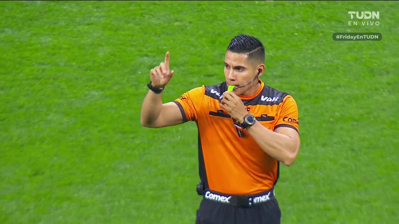 ¡Tras el retraso por el clima, inicia el Atlante vs León!