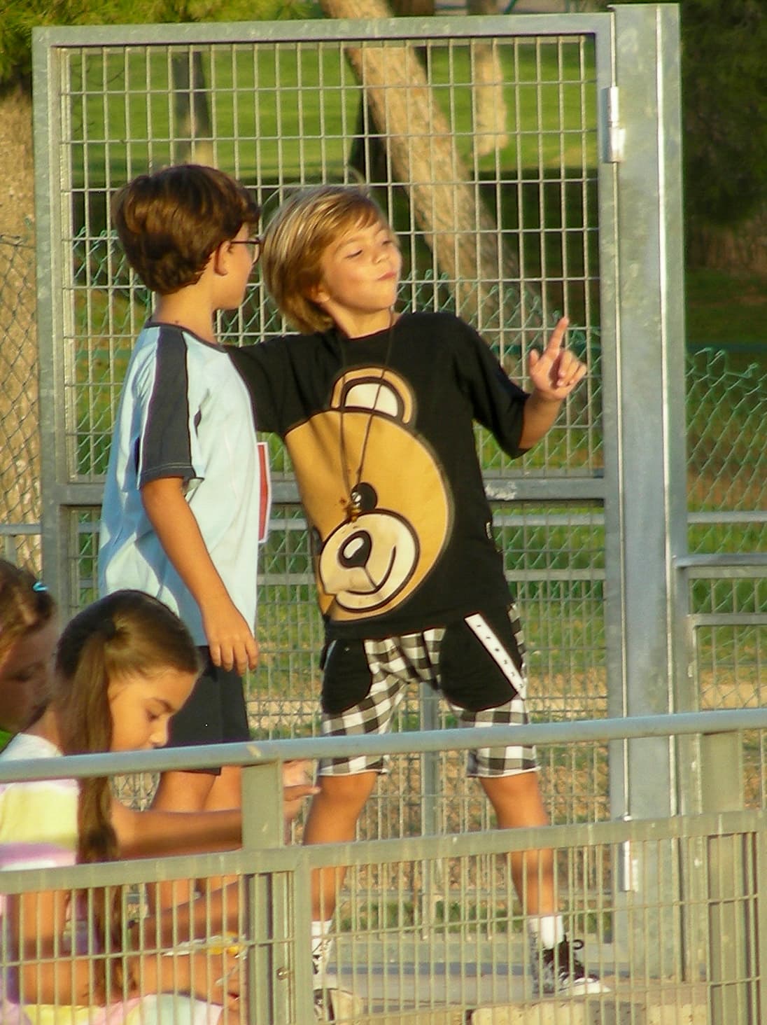 Ayer, después de firmar los papeles de la custodia, la 
<a href="https://www.univision.com/famosos/shakira-pique-hijo-escuela-reunion">intérprete de ‘Monotonía’ y el exfutbolista acudieron al evento navideño</a> que se realizó en el colegio de su hijo menor, Sasha. 
<br>