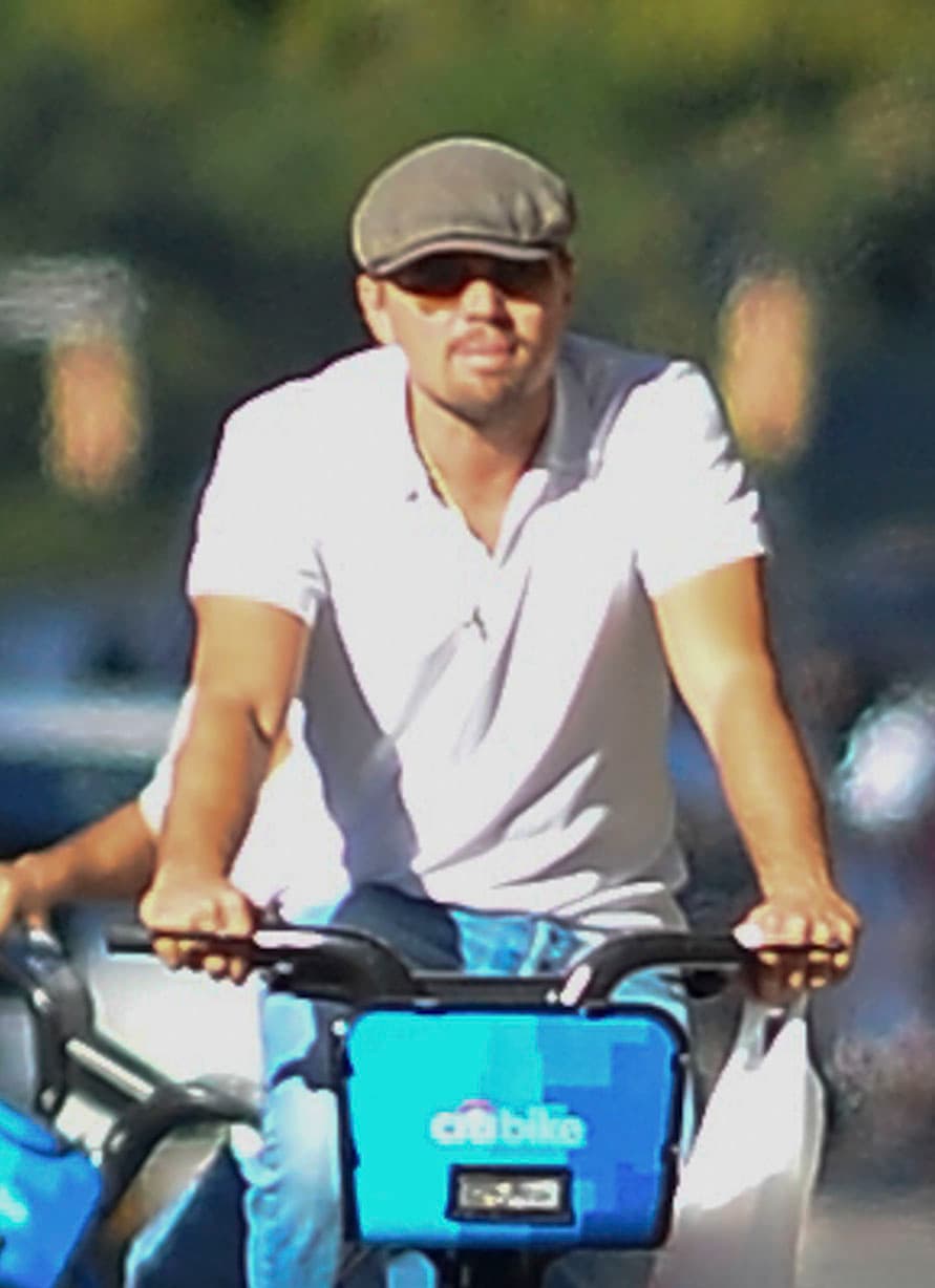 DiCaprio salió a pasear por las calles de Nueva York