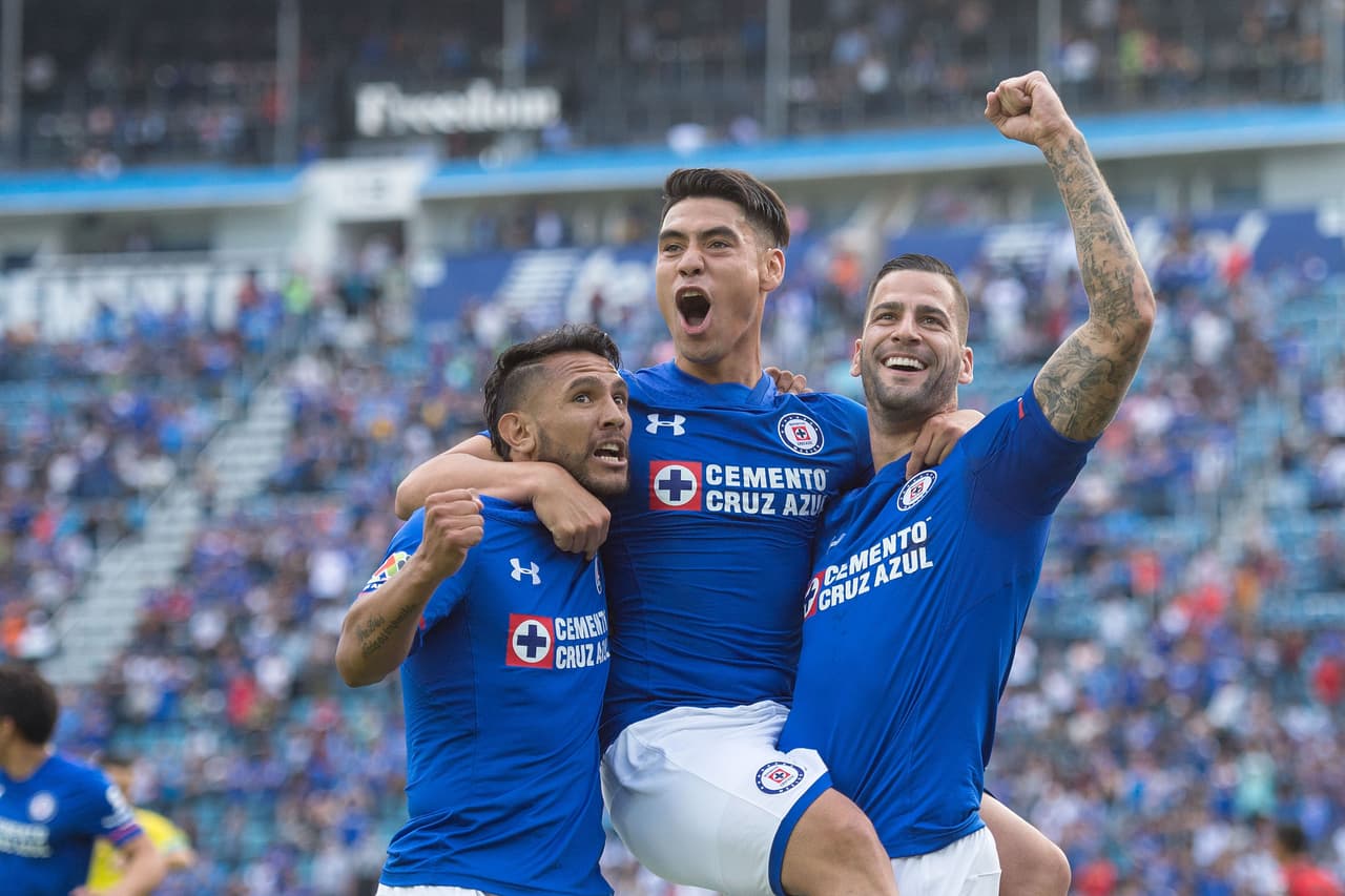 Walter Montoya abrió la fiesta en el minuto 3 con una gran jugada individual por la banda izquierda.
