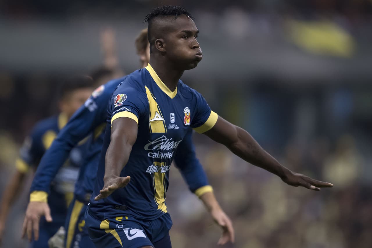 Gol anulado por el VAR que ahoga el grito que parecía ser de final.