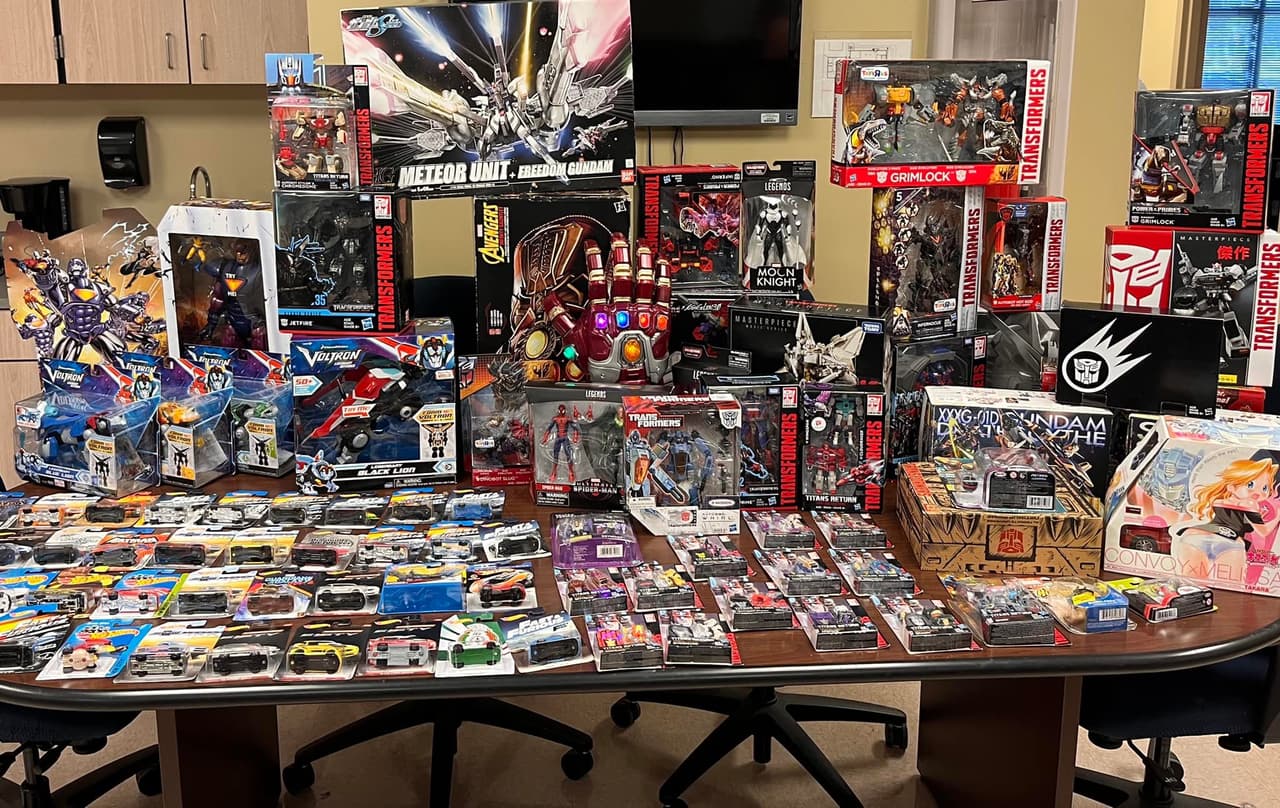 Múltiples víctimas habían denunciado el robo de numerosos artículos valiosos y coleccionables.