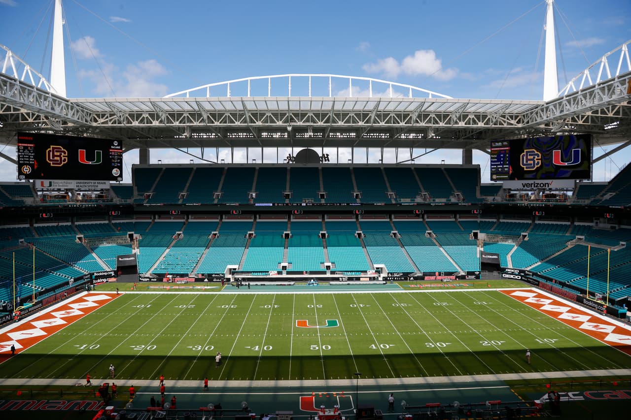 <b>Una cancha sensacional</b>
<br>Cabe recordar que el estadio cuenta con cancha de pasto natural y es una de las mejores en la NFL y de todos los deportes en el mundo.