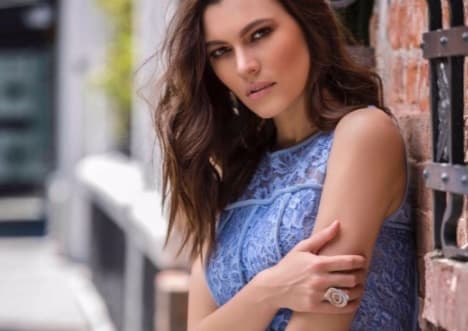 Natalia Súbtil, nuera de Bárbara Mori se llevó un gran susto, se encontraba en su despartamento en la colonia Condesa, de la Ciudad de México, acompañada de su pequeña hija Mila Mayer.
<br>