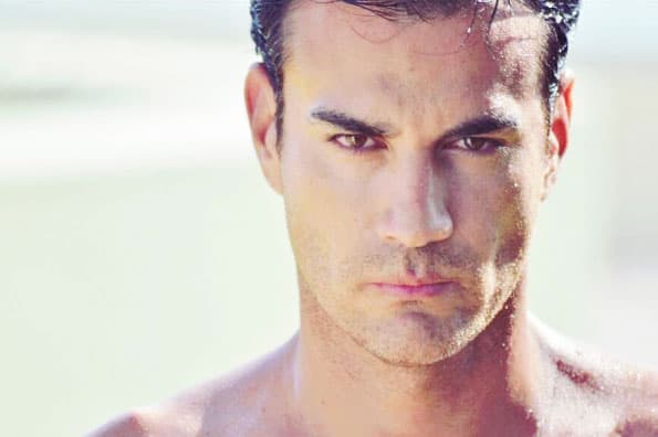 En tres ocasiones ha sido nombrado por la revista People en Español como uno de los ’50 más bellos’ 
<br>