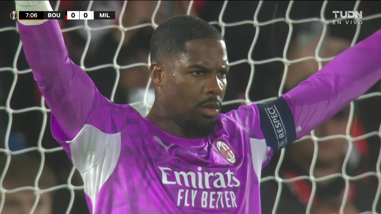 ¡GOL!  anota para Bournemouth. Justin Kluivert