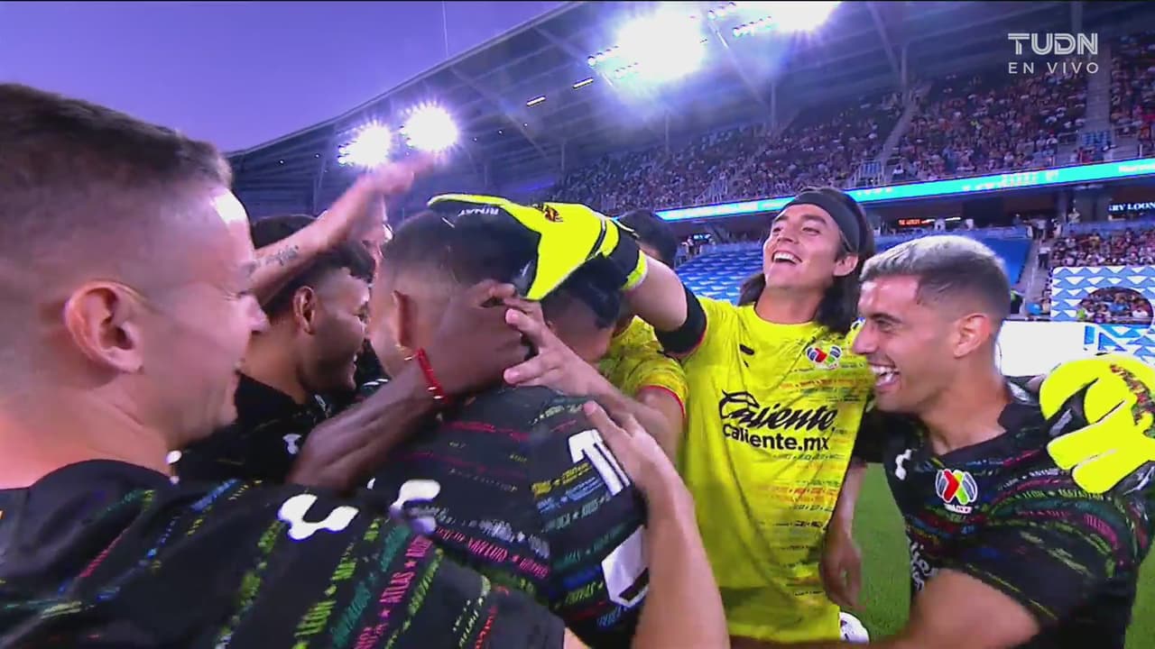 Passing Challenge | Chávez vence a HH en duelo de puntería