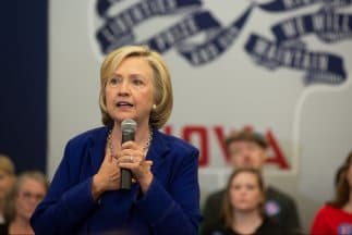 El Consejo Nacional de la Raza recibe a precandidatos en Kansas City