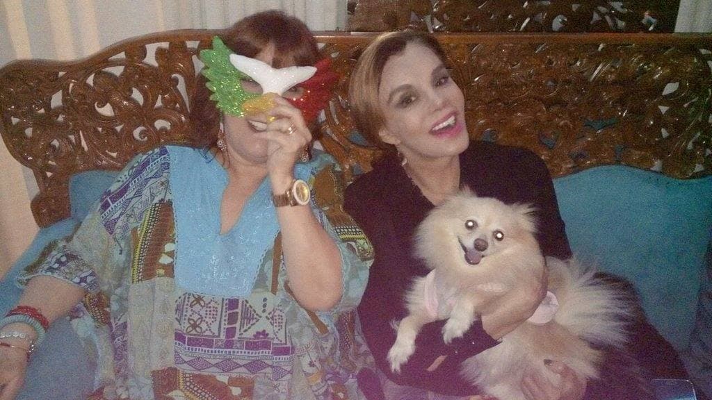 Diez días después, se dio a conocer que, luego de varias semanas de estar hospitalizada, Martha Ofelia Pérez, madre de la protagonista del melodrama 'Señora tentación', también se había despedido de este mundo.