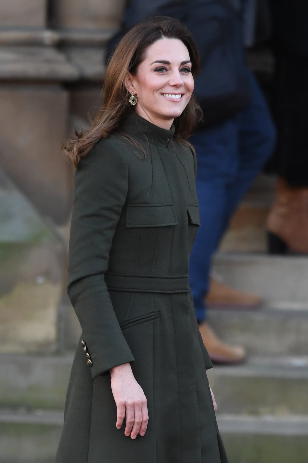 Su aparición en Bradford se produce a dos días de las conversaciones que sostuvieron la reina Isabel, el príncipe William, el príncipe Carlos con el príncipe Harry en Sandringham.
<br>