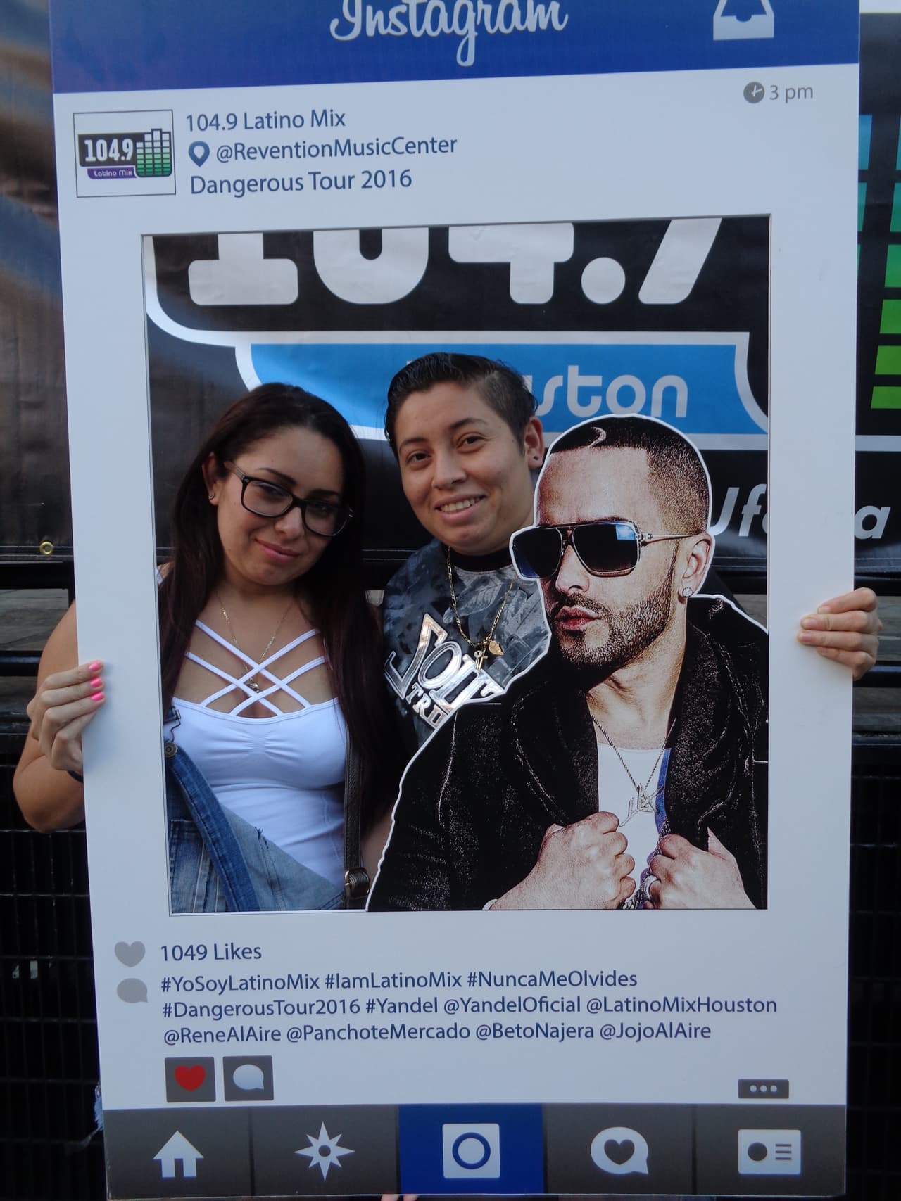 La explosiva gira del reggaetonero, 
<a href="http://www.univision.com/musica/conciertos/yandel-arranca-su-gira-dangerous-tour-en-san-juan-con-invitados-como-wisin-y-j-balvin">Dangerous Tour</a>, pasó por la 'Ciudad Espacial' y radioescuchas de Latino Mix 104.9 tuvieron la oportunidad de conocer a Yandel.