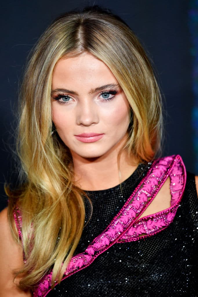 Freya Allan es una actriz de origen británico que inició su carrera en 2017 y obtuvo el papel de Ciri a los 18 años, el cual la convirtió en una de las estrellas jóvenes del momento en Netflix.