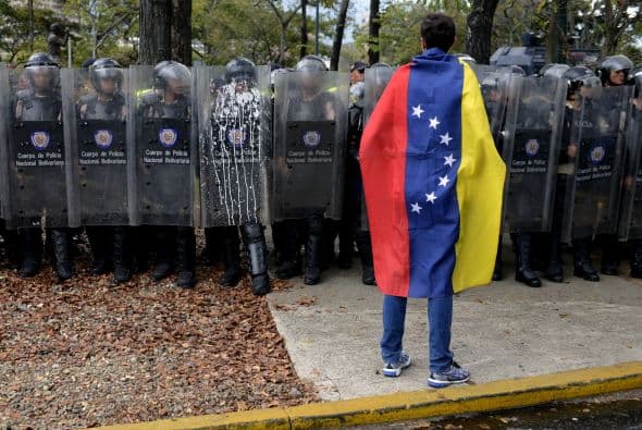 Las autoridades han desestimado las denuncias contra los colectivos" y señalaron a la oposición de ejecutar los actos violentos.
