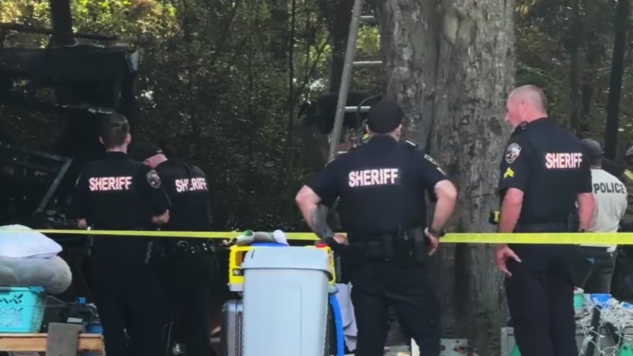 ¿Qué se sabe de los dos niños muertos tras incendio de una casa rodante en Cleveland?