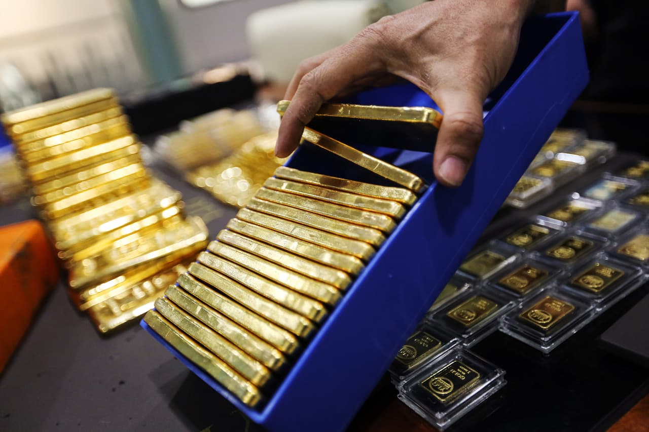 Detienen a hispano vinculado a robo de lingotes de oro