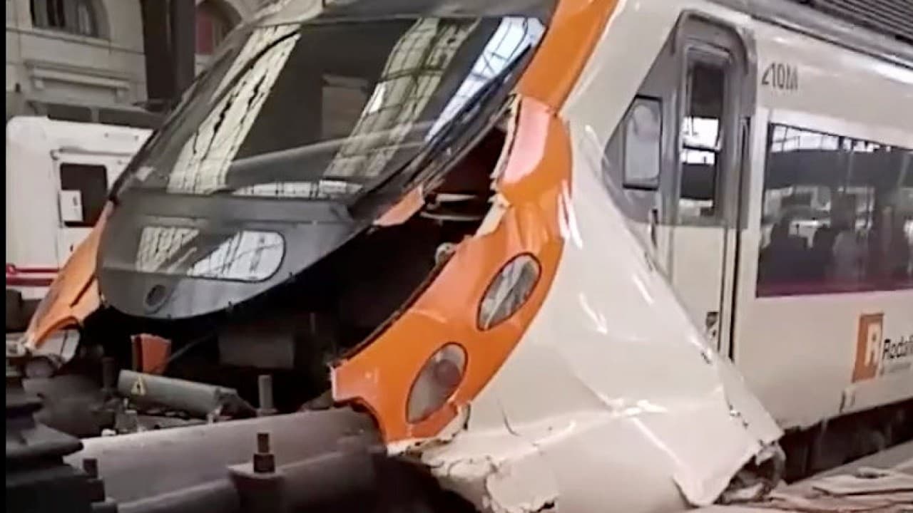 Un accidente de tren en Barcelona causa más de cincuenta heridos, uno en estado grave