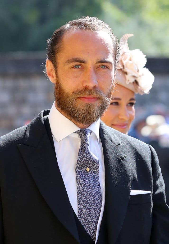 <a href="https://www.univision.com/entretenimiento/chismes/james-middleton-ser-hermano-de-catalina-es-frustrante">El hermano menor de los Middleton, James</a>, fue otro de los presentes.
<br>
