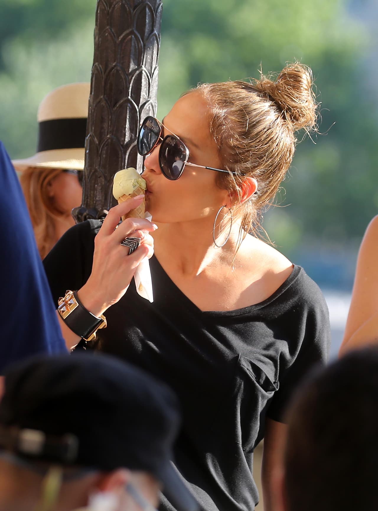 Jennifer López cuida mucho su dieta, por lo que podría pensarse que este heladito tendría pocas calorías.