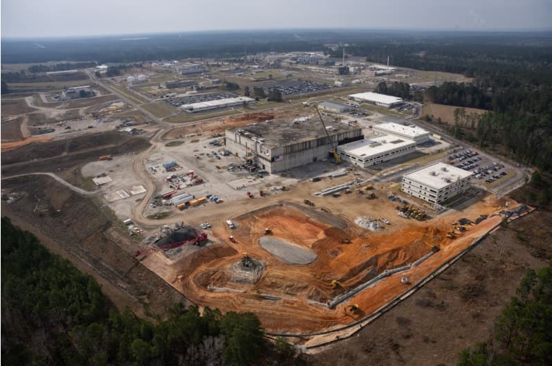 El emplazamiento de Savannah River, en Aiken, Carolina del Sur, está destinado a producir núcleos de plutonio junto con Los Álamos, pero le faltan años para alcanzar esa capacidad.