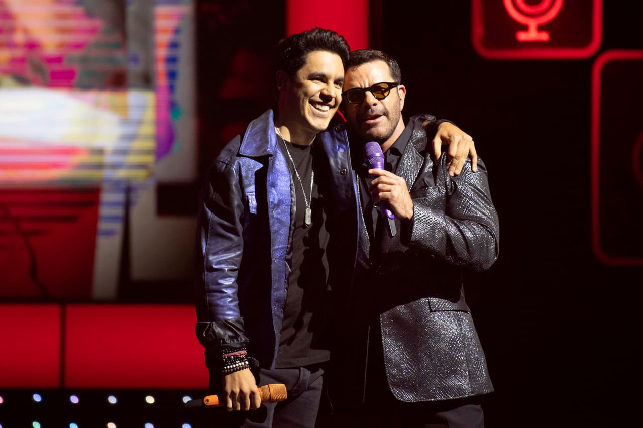 Eduardo Capetillo Gaytán no se quedó atrás y mostró que entre él y su papá Eduardo Capetillo hay mucha complicidad.