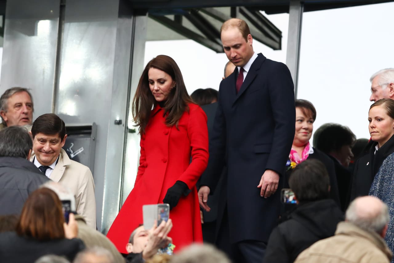 Kate Middleton ha tenido cinco bellos cambios de vestuario en menos de dos días durante su visita real a París.