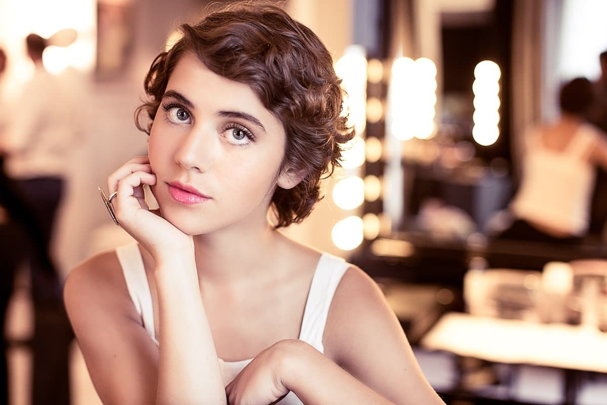 <b>Tessa</b> es actriz y ha desacado como actriz.
<br>