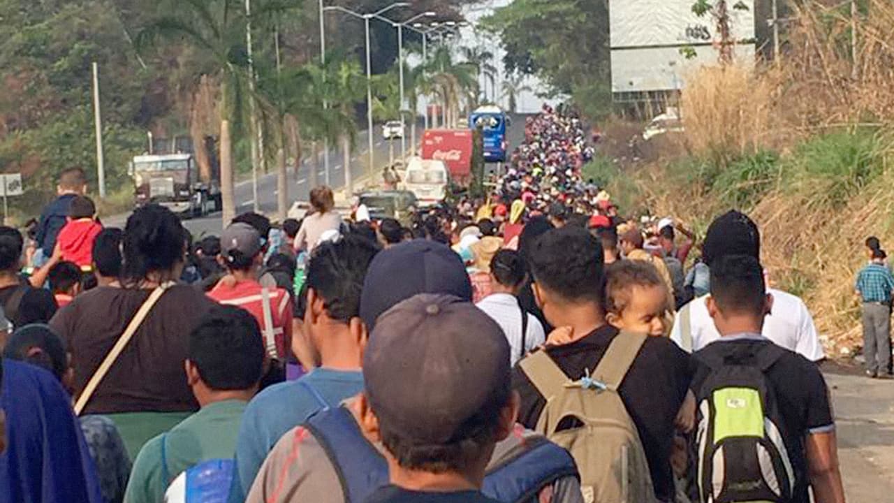 En qué consiste la caravana de migrantes centroamericanos que despertó la ira de Trump