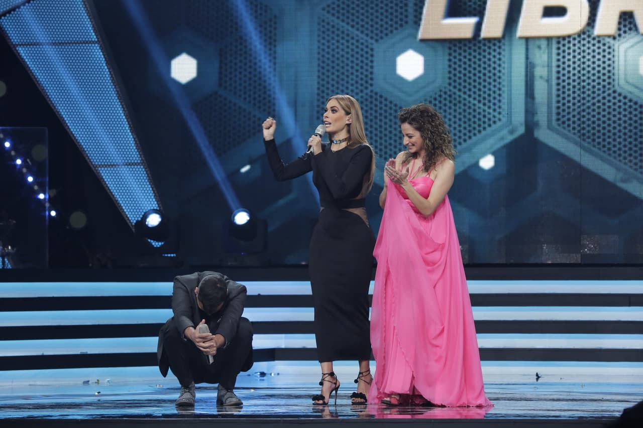 Desafortunadamente, su paso a la final terminó y Carlos continuó.