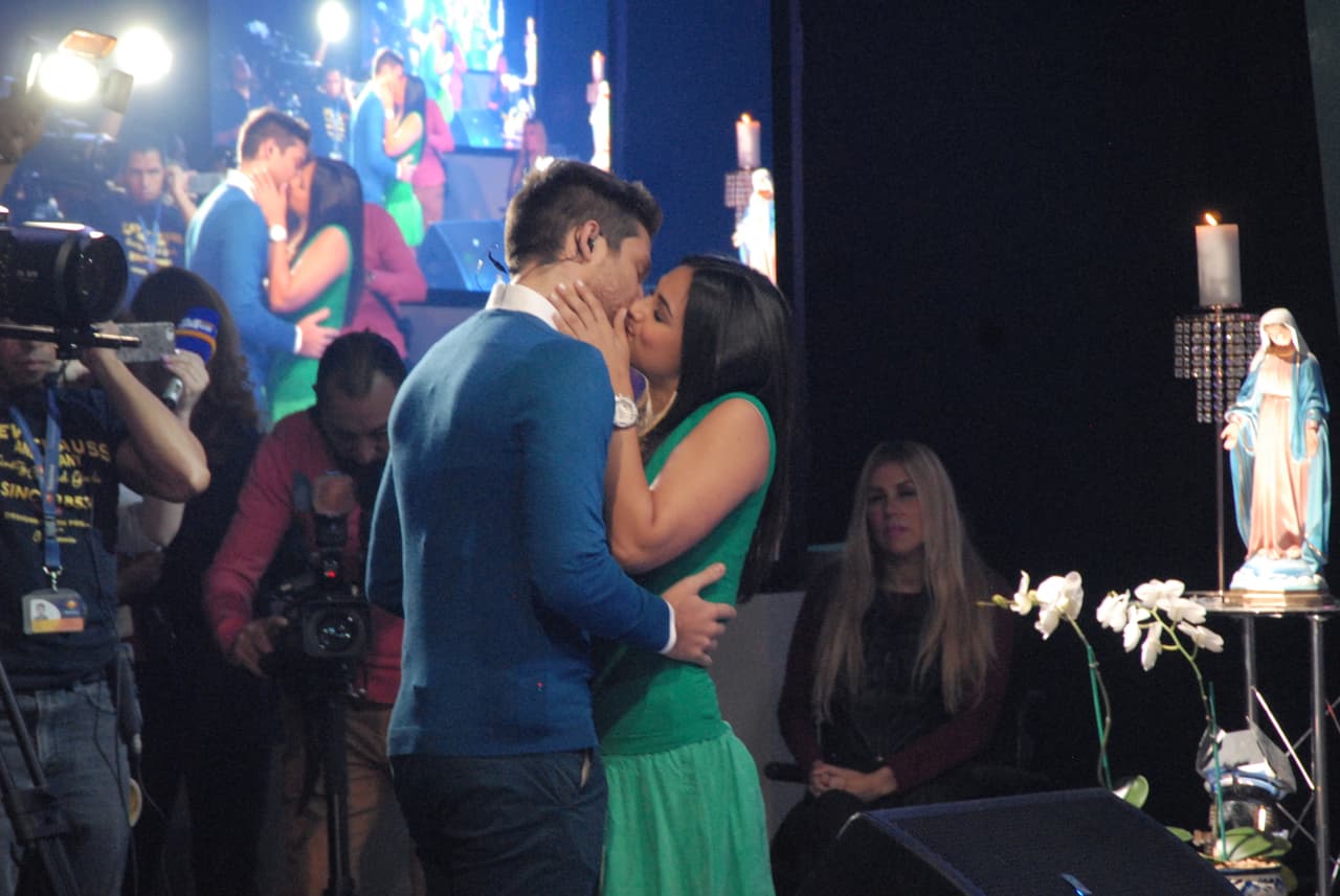 Todo parece indicar que a esta pareja sí la veremos vivir un romance muy apasionado.