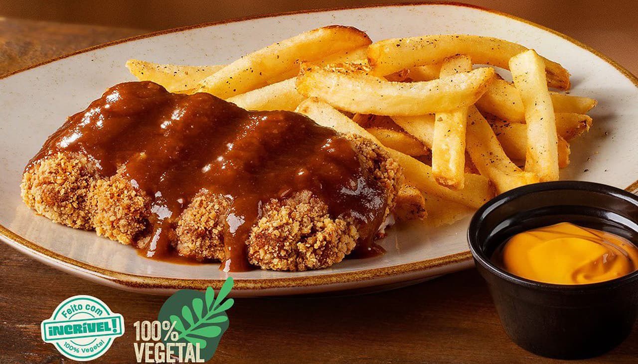 Como é a nova "costela" vegetal do Outback? Mix de proteínas vegetais imita pratos clássicos