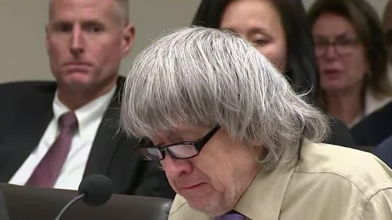 Entre lágrimas, los padres de la 'casa del horror' recibieron su condena a cadena perpetua por abusos contra sus hijos