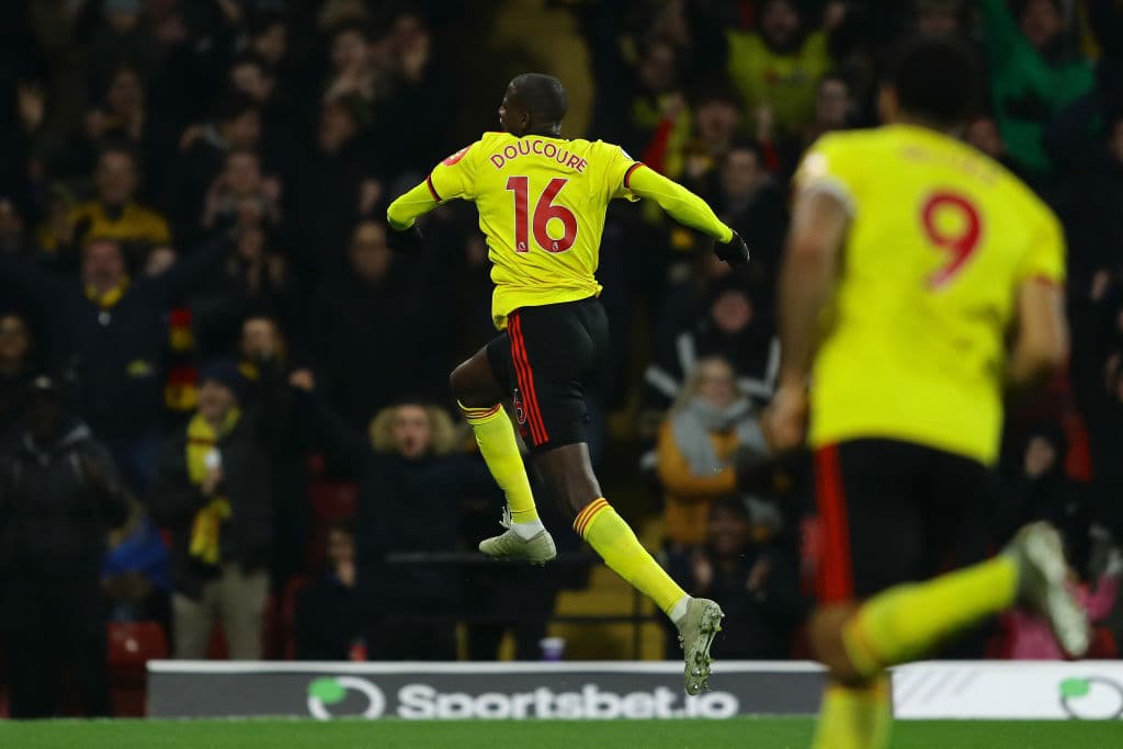 Doucouré celebra el segundo gol del Watford.