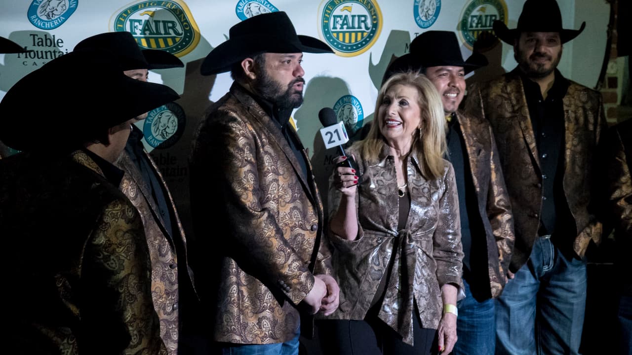 El toque final a la gran feria de Fresno con musica en Español.