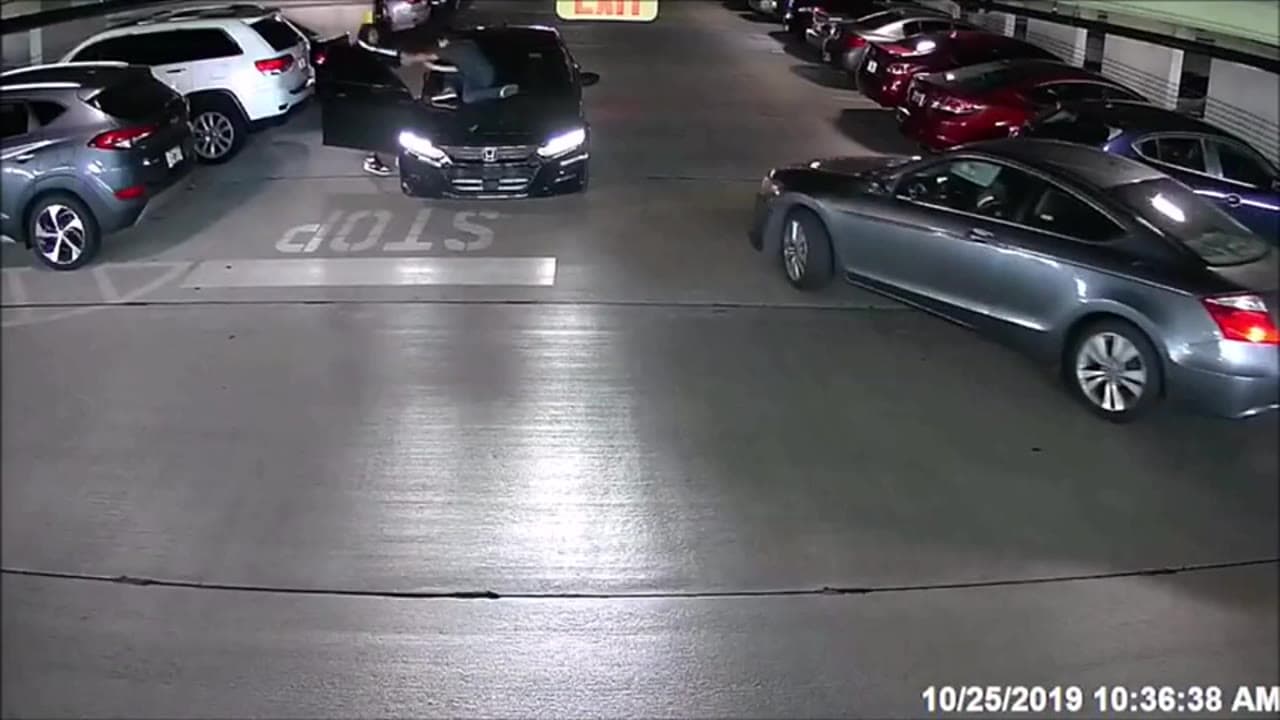 En video: este es el momento en que asaltan a un estudiante en FIU