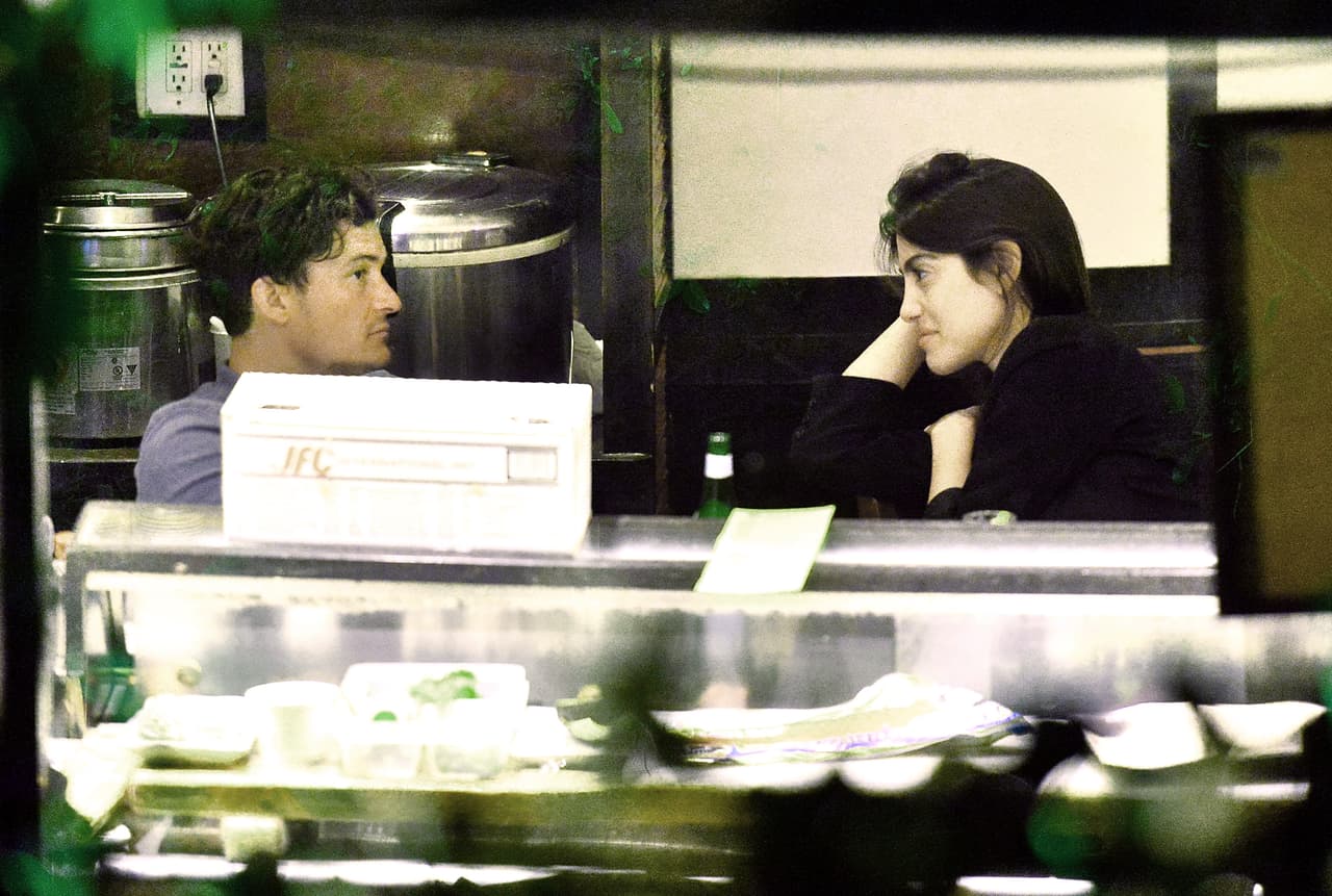 Feliz y acaramelado fue captado el actor de 38 años con su nueva conquista.