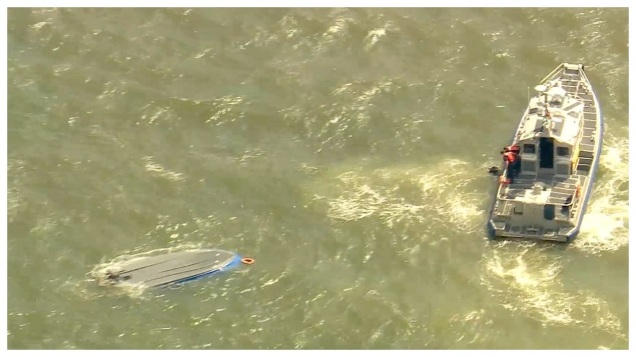 En el hospital, el pequeño y una mujer de 50 años 
<b>fueron declarados muertos. </b>