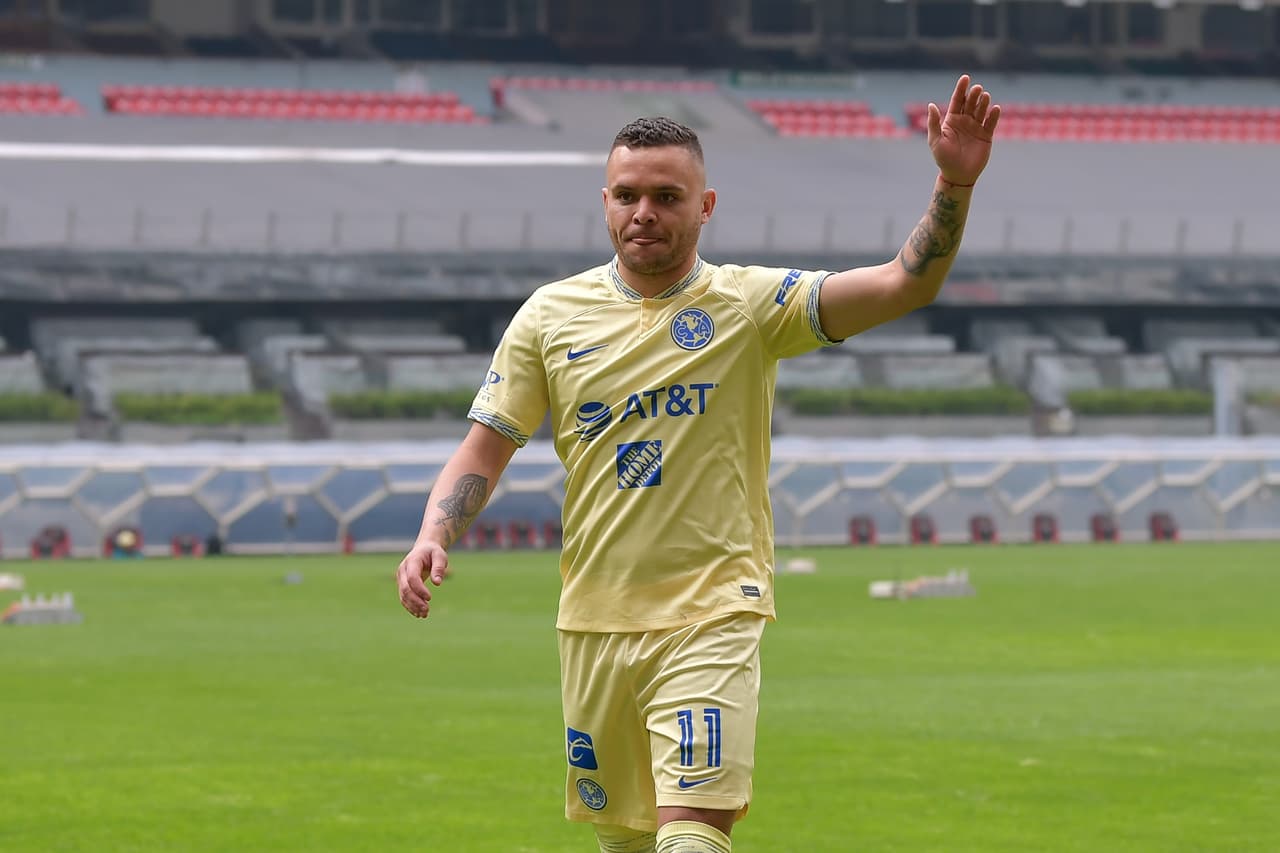 Cabecita: "La decisión fue por el club, porque es el América"