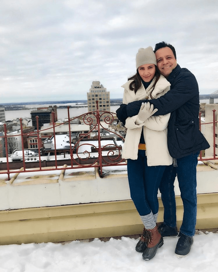 El cariño que se tienen lo transmiten todas las mañanas en su show de radio, lo que invita a sus oyentes a creer en el amor.