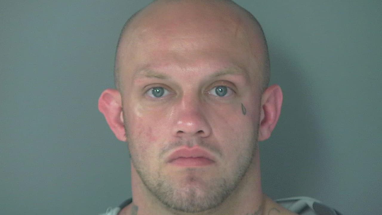 Bryan Wayne Rogers, acusado de robo en una habitación.