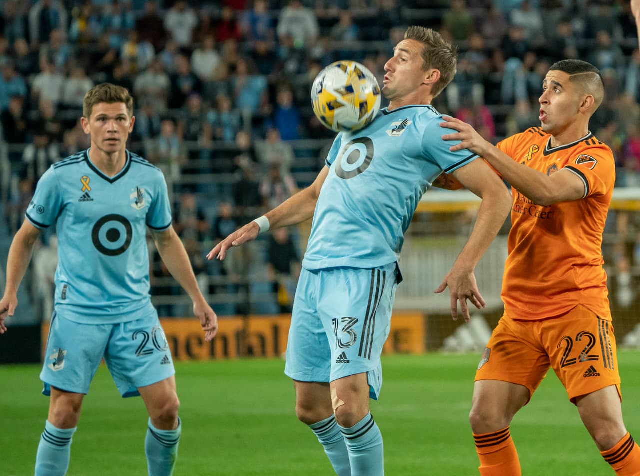 Con ese marcador 'los Loons' están dentro de la zona de acceso a la postemporada en la Conferencia Oeste.
<br>