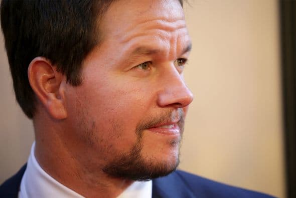 10. Mark Wahlberg, con 32 millones de dólares.