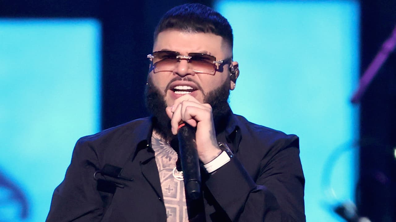 Farruko se defiende de los que critican su conversión religiosa: "He visto los memes"