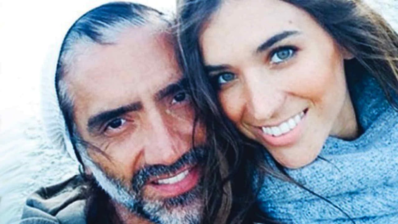 Su reconciliación se hizo oficial en febrero de 2016, cuando ella apareció en una foto familiar con la familia Fernández.