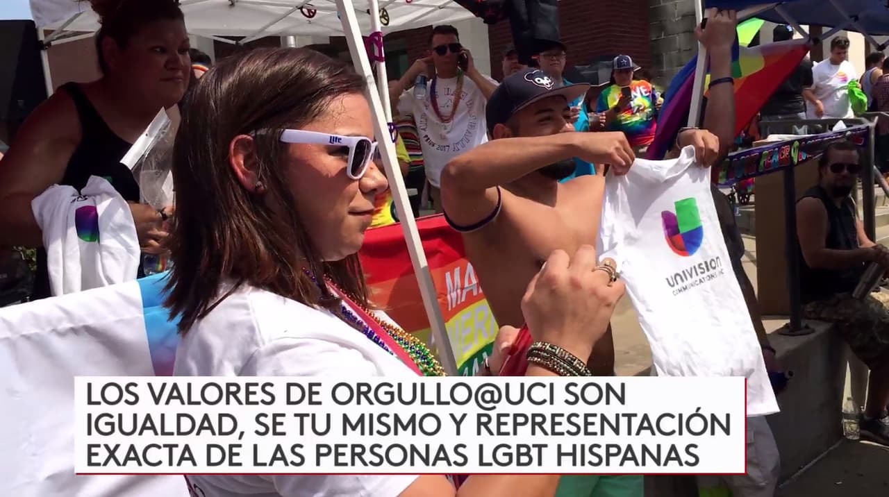 Univision Dallas Presente en Desfile de Dallas Pride