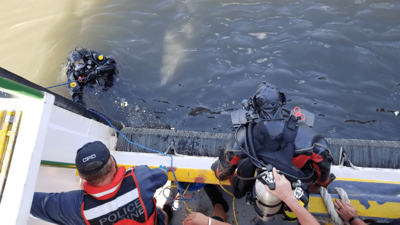 Un hombre hispano murió en las aguas del río de Chicago y buscan a personas que siguen desaparecidas