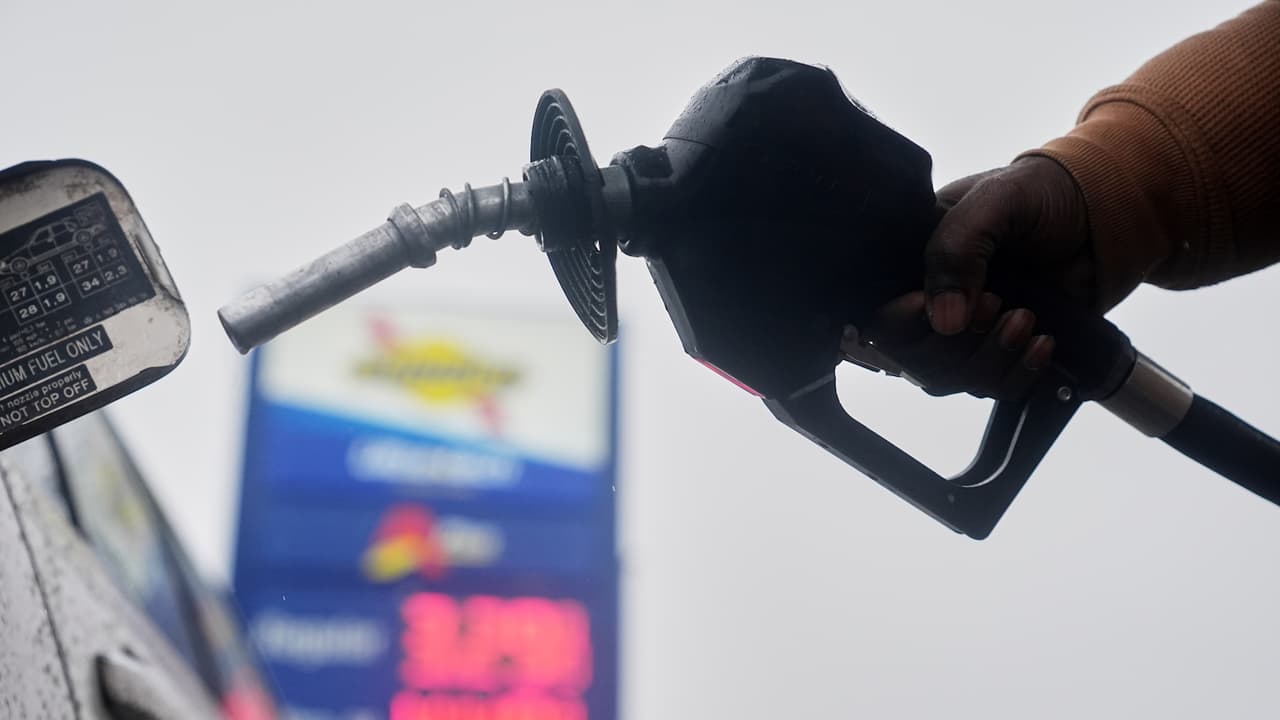 Suben precios de la gasolina en Nueva York tras conflicto en Medio Oriente
