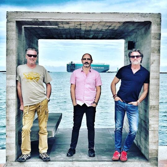 Juan y Facundo comparten muchos rasgos físicos y parecen gemelos.