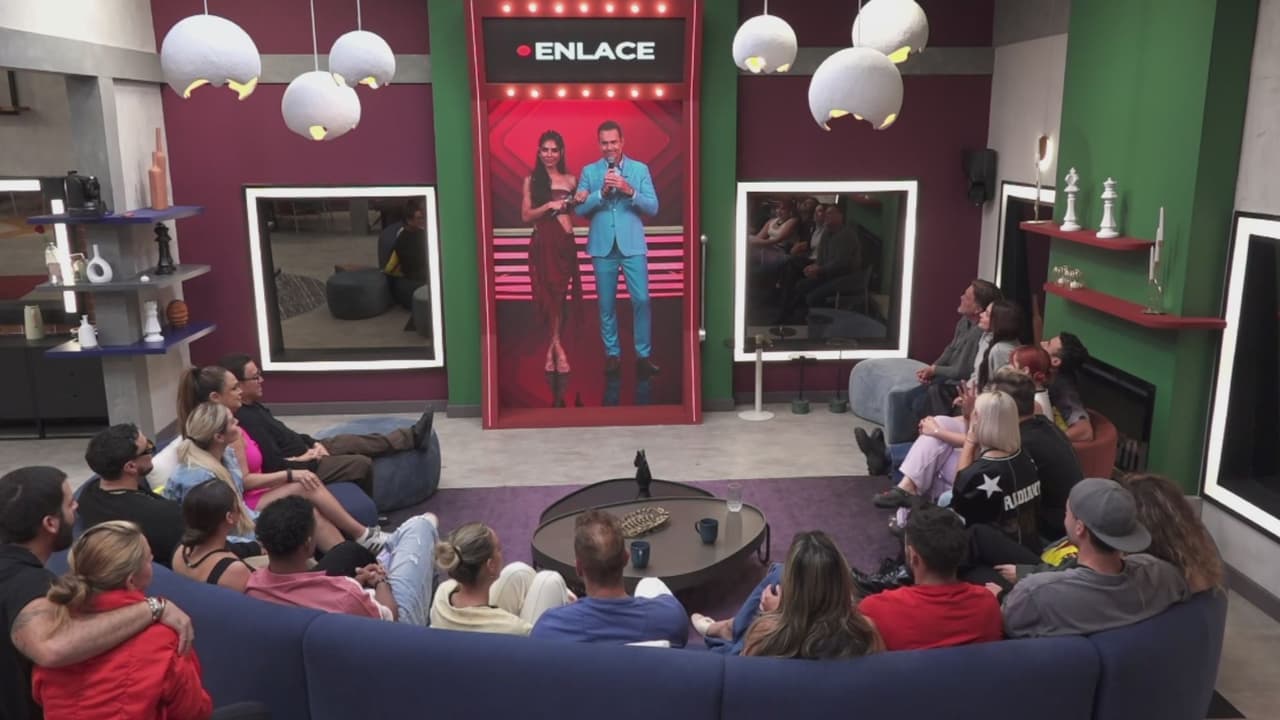 Alan Tacher y Alejandra Espinoza se enlazaron a la Villa de ¿Apostarías por mí? para dar los resultados